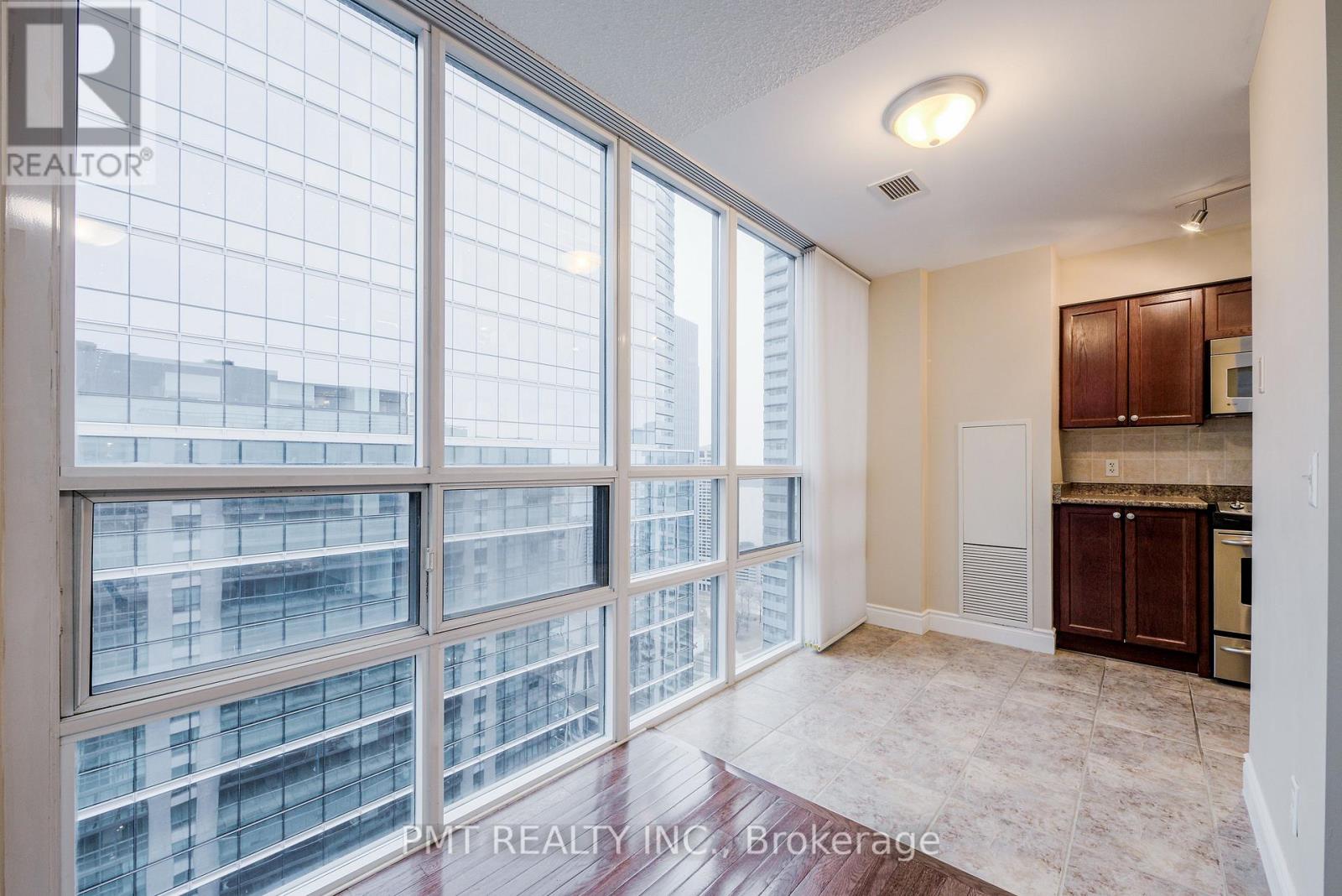 Ph06 - 30 Grand Trunk Crescent, Toronto, Ontario  M5J 3A4 - Photo 11 - C12784892