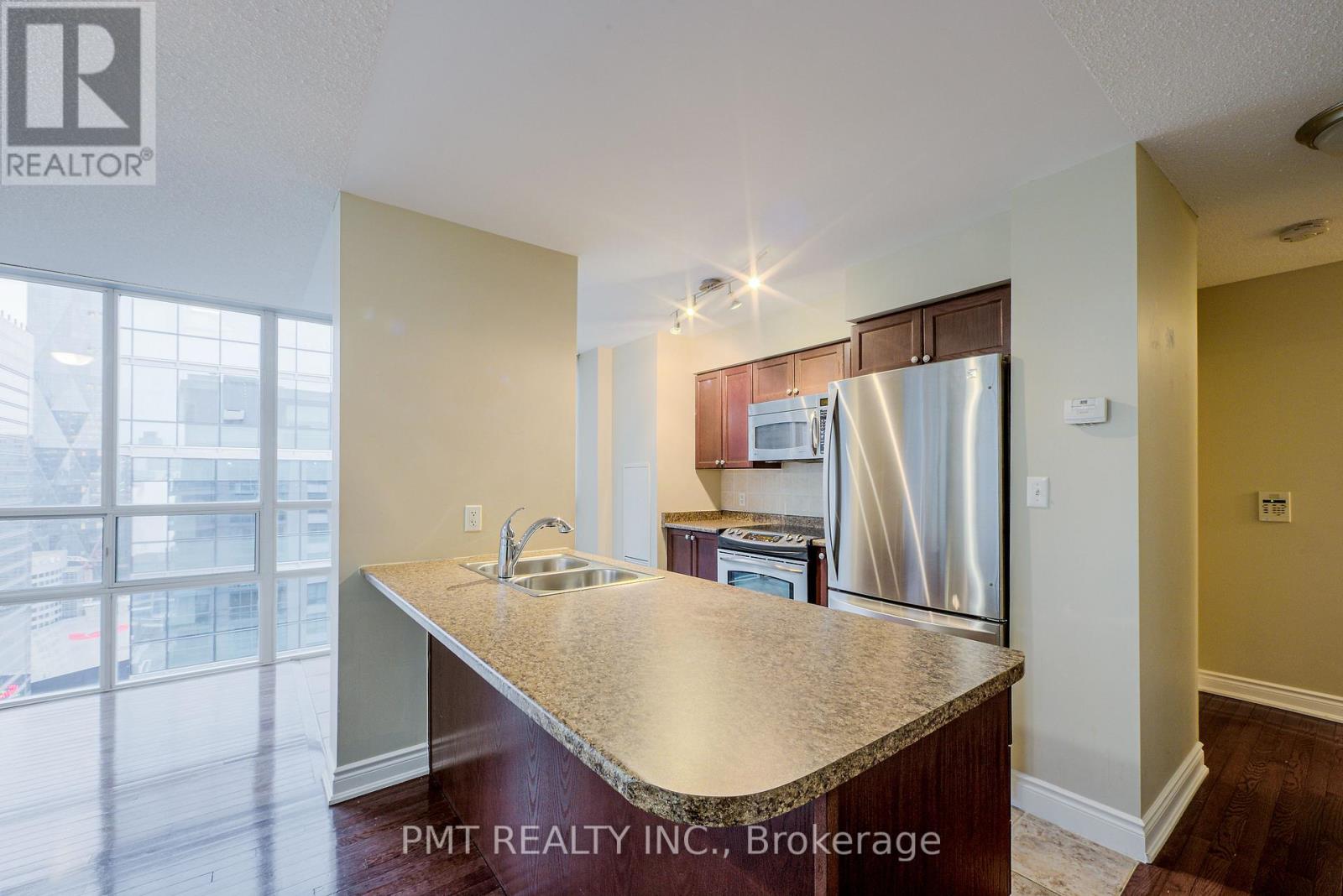 Ph06 - 30 Grand Trunk Crescent, Toronto, Ontario  M5J 3A4 - Photo 5 - C12784892