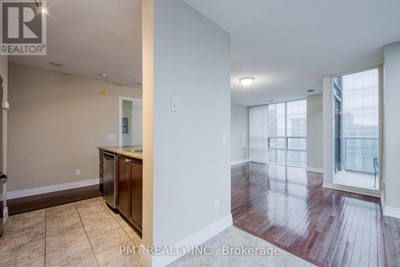 Ph06 - 30 Grand Trunk Crescent, Toronto, Ontario  M5J 3A4 - Photo 9 - C12784892