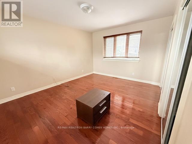 26 Larkfield Drive, Toronto (Banbury-Don Mills), Ontario  M3B 2H1 - Photo 17 - C12784902