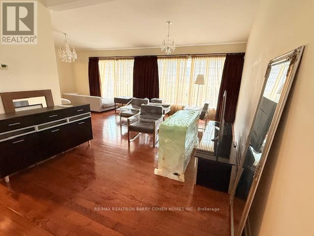 26 Larkfield Drive, Toronto, Ontario  M3B 2H1 - Photo 6 - C12784902