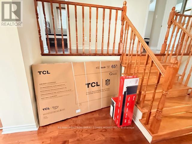 26 Larkfield Drive, Toronto, Ontario  M3B 2H1 - Photo 7 - C12784902