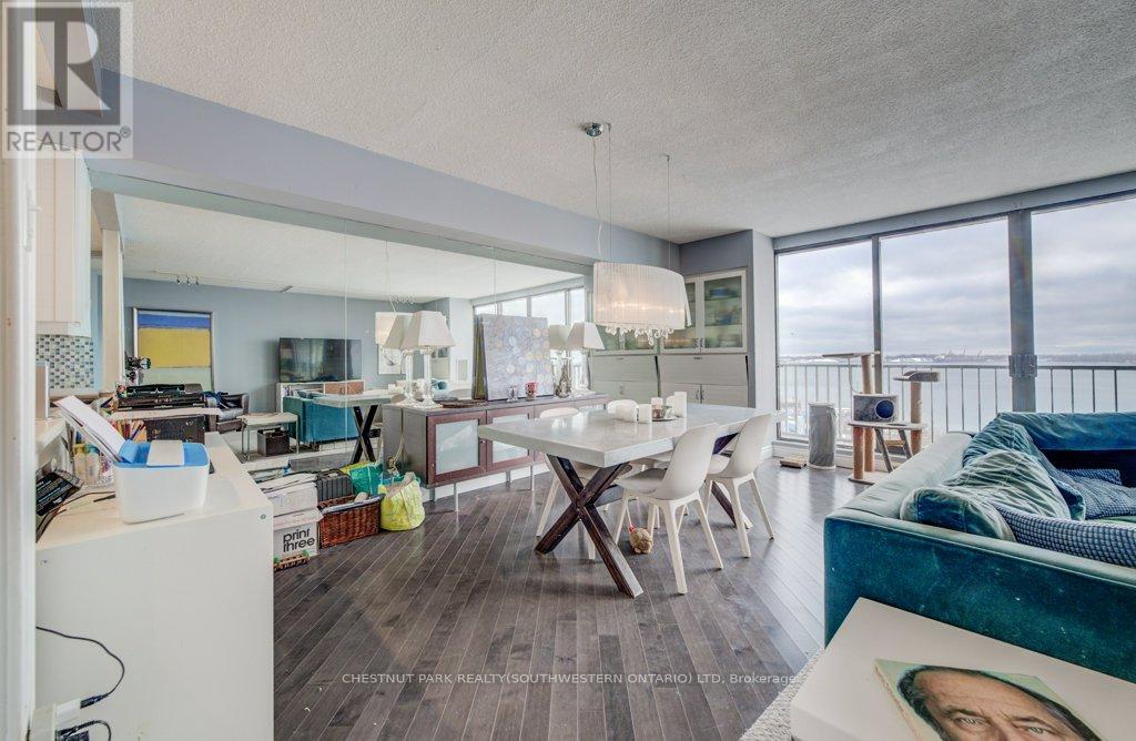 1017 - 33 Harbour Square, Toronto, Ontario  M5J 2G2 - Photo 14 - C12784908