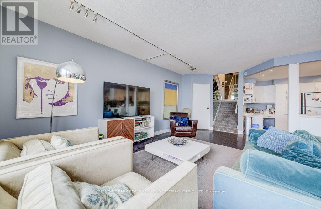 1017 - 33 Harbour Square, Toronto, Ontario  M5J 2G2 - Photo 21 - C12784908