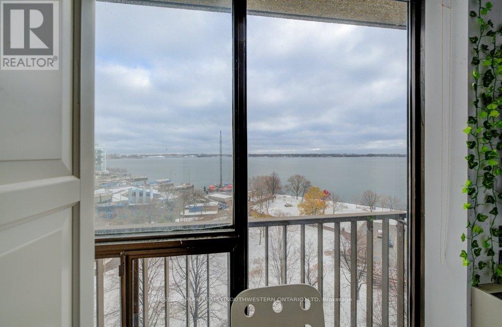 1017 - 33 Harbour Square, Toronto, Ontario  M5J 2G2 - Photo 23 - C12784908