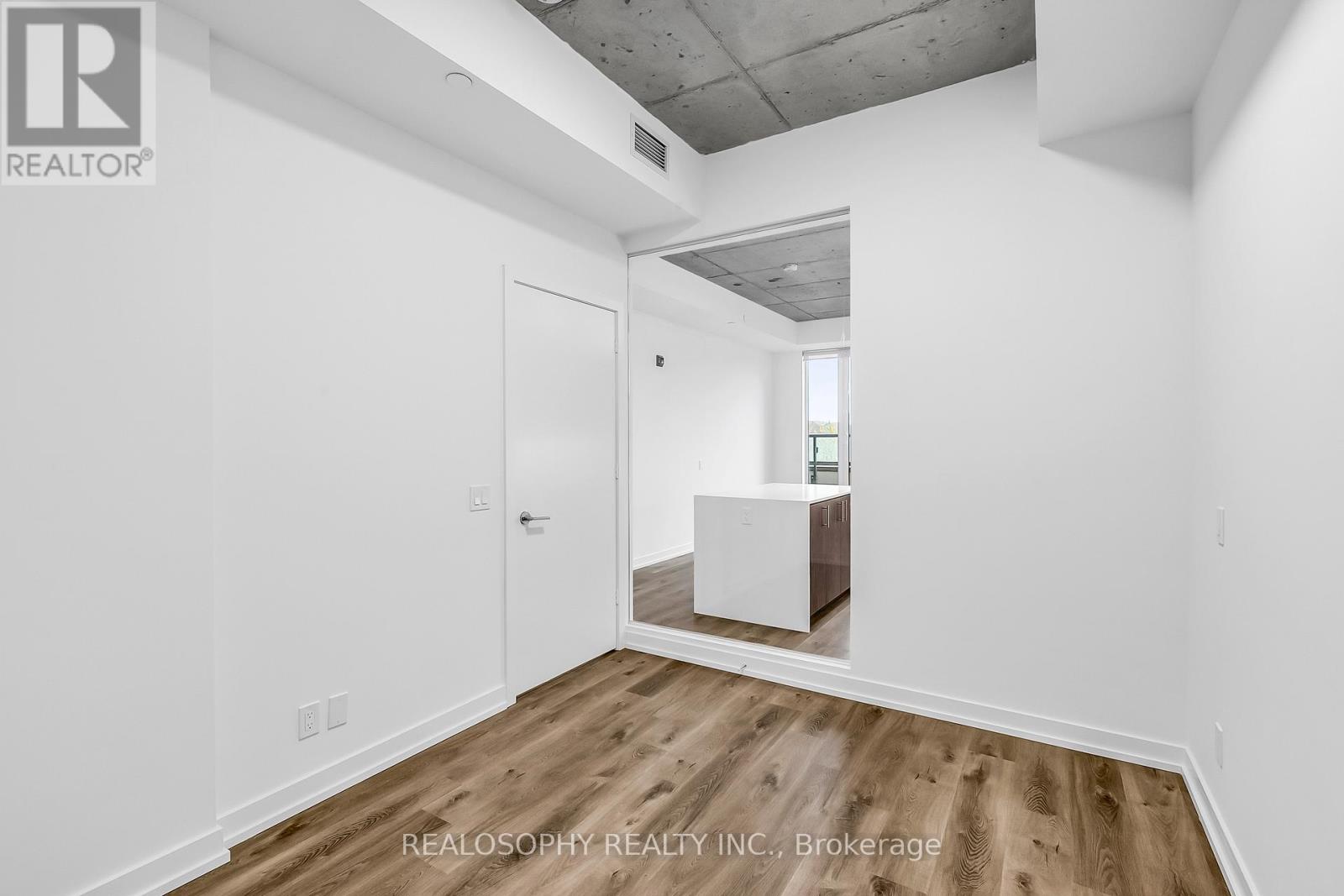 505 - 115 Larchmount Avenue, Toronto, Ontario  M4M 2Y6 - Photo 7 - E12784882