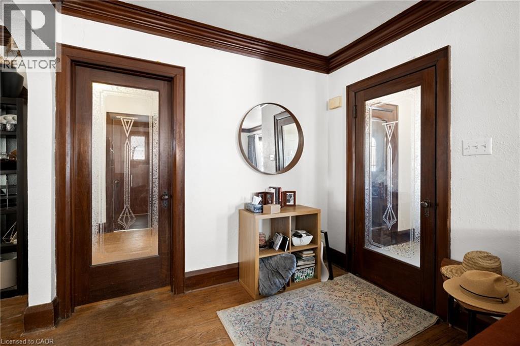 775 S Queen Street S, Kitchener, Ontario  N2M 1A5 - Photo 3 - 40804392