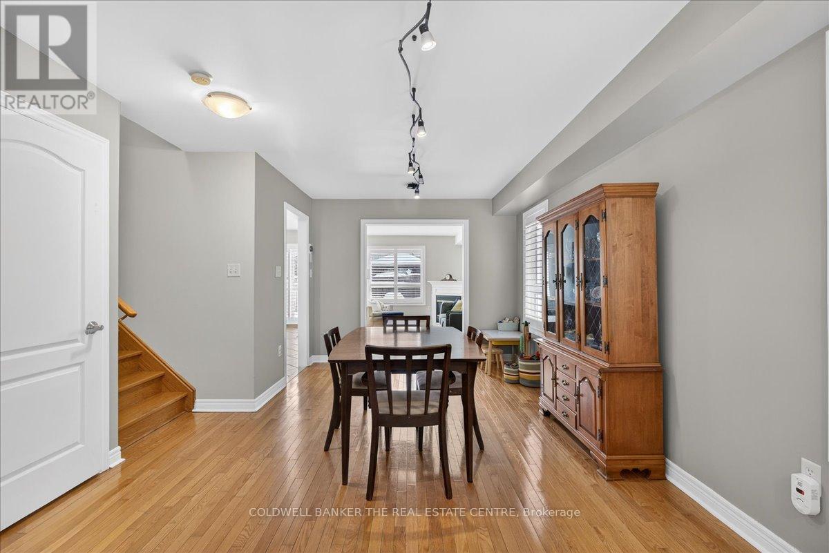 70 Margaret Graham Crescent, East Gwillimbury (Mt Albert), Ontario  L0G 1M0 - Photo 10 - N12784758