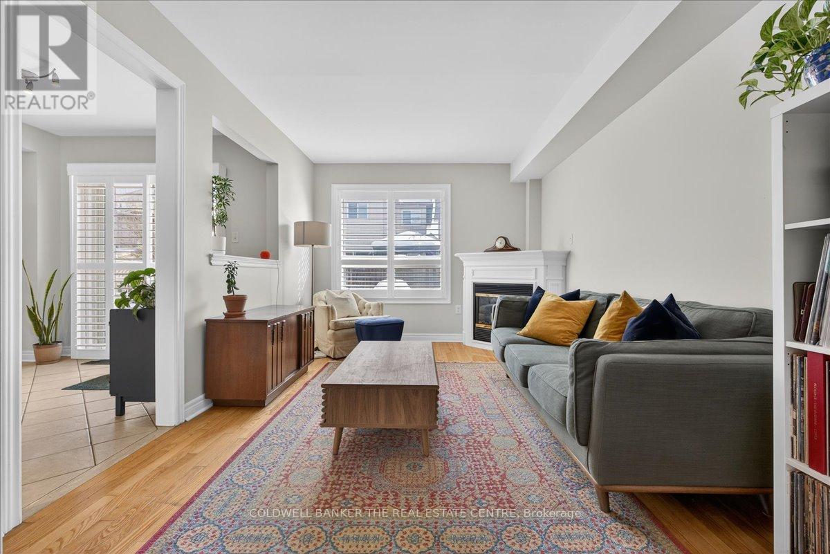 70 Margaret Graham Crescent, East Gwillimbury (Mt Albert), Ontario  L0G 1M0 - Photo 13 - N12784758