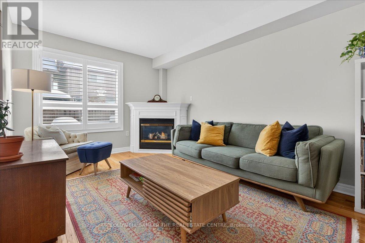 70 Margaret Graham Crescent, East Gwillimbury (Mt Albert), Ontario  L0G 1M0 - Photo 14 - N12784758