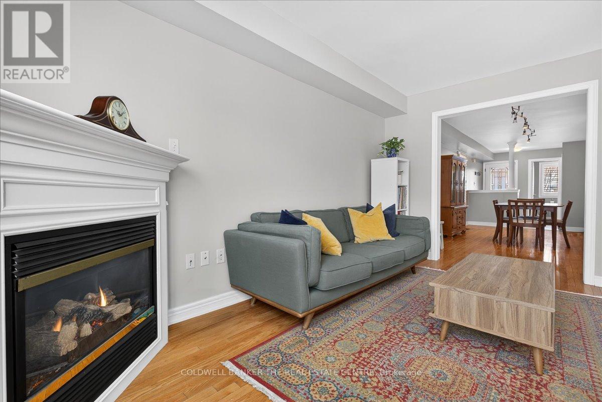 70 Margaret Graham Crescent, East Gwillimbury (Mt Albert), Ontario  L0G 1M0 - Photo 15 - N12784758