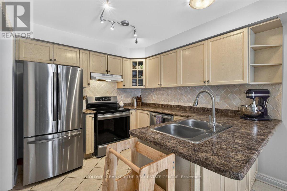 70 Margaret Graham Crescent, East Gwillimbury (Mt Albert), Ontario  L0G 1M0 - Photo 17 - N12784758