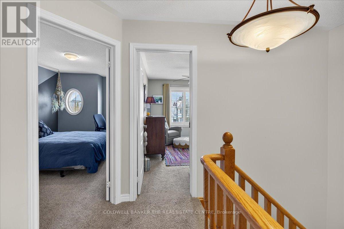 70 Margaret Graham Crescent, East Gwillimbury (Mt Albert), Ontario  L0G 1M0 - Photo 27 - N12784758