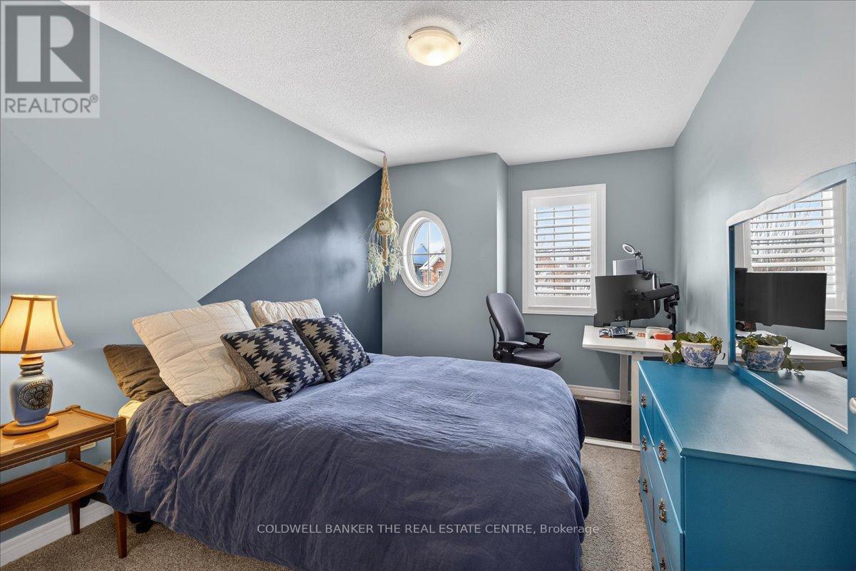 70 Margaret Graham Crescent, East Gwillimbury (Mt Albert), Ontario  L0G 1M0 - Photo 28 - N12784758