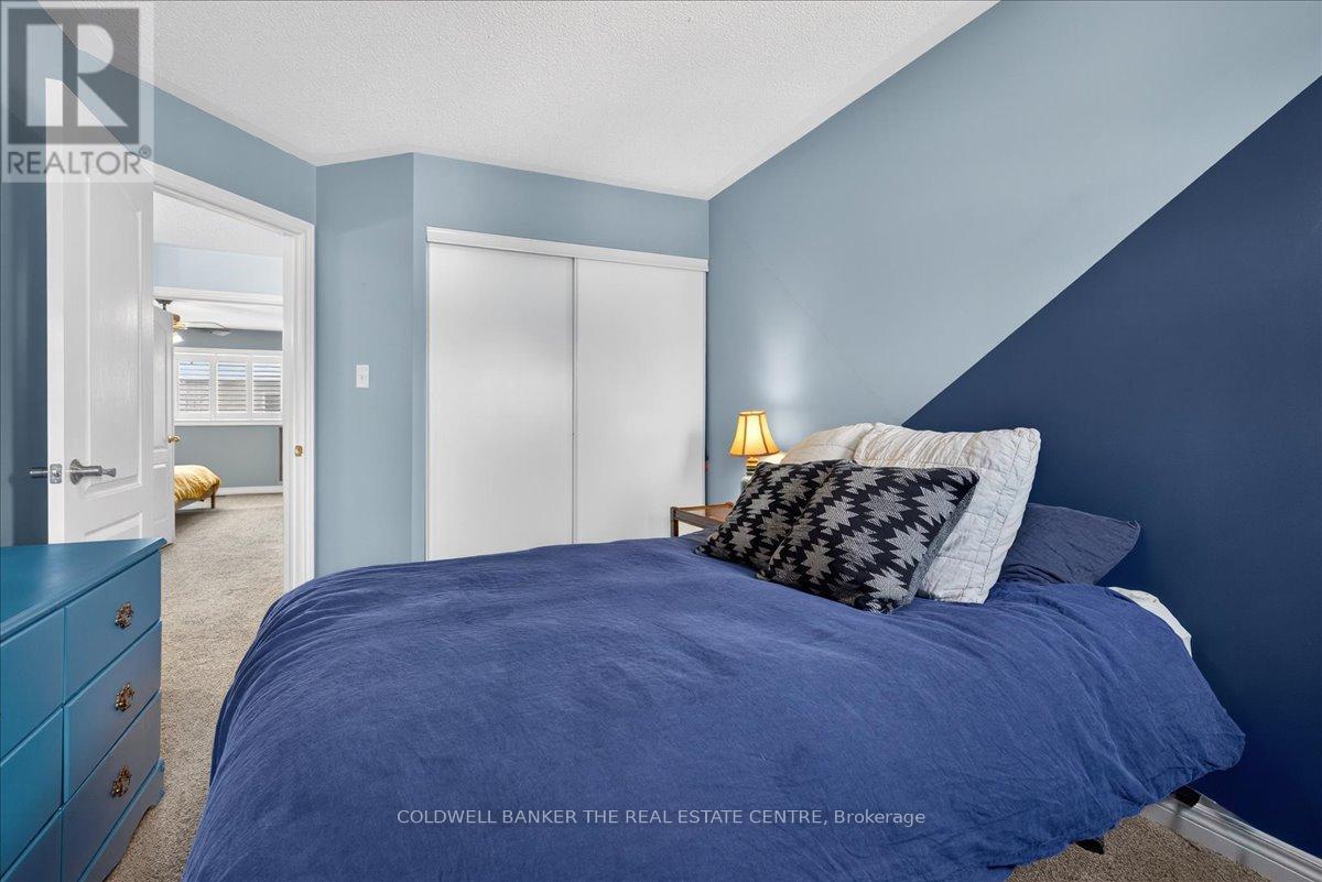 70 Margaret Graham Crescent, East Gwillimbury (Mt Albert), Ontario  L0G 1M0 - Photo 30 - N12784758