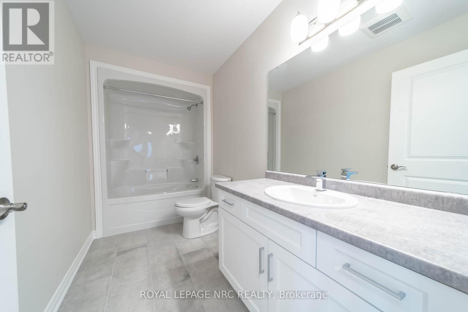 52 Wilson Drive, Thorold, Ontario  L2V 0G7 - Photo 15 - X12784910