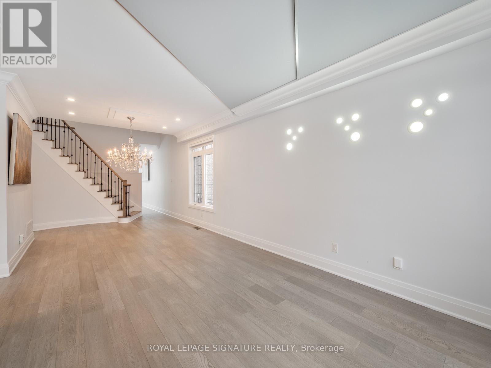 47 Amparo Drive, Vaughan, Ontario  L4H 2L7 - Photo 6 - N12784780