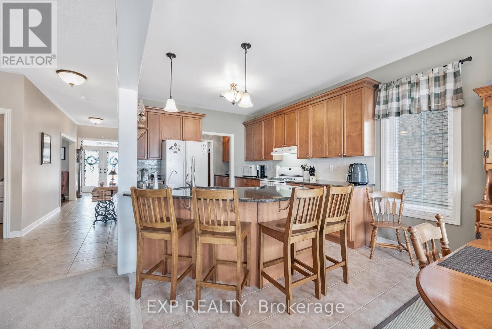 106 Succession Crescent, Barrie (Innis-Shore), Ontario  L4M 7G6 - Photo 12 - S12784858