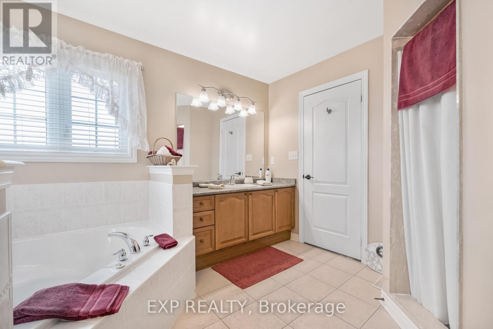 106 Succession Crescent, Barrie (Innis-Shore), Ontario  L4M 7G6 - Photo 26 - S12784858