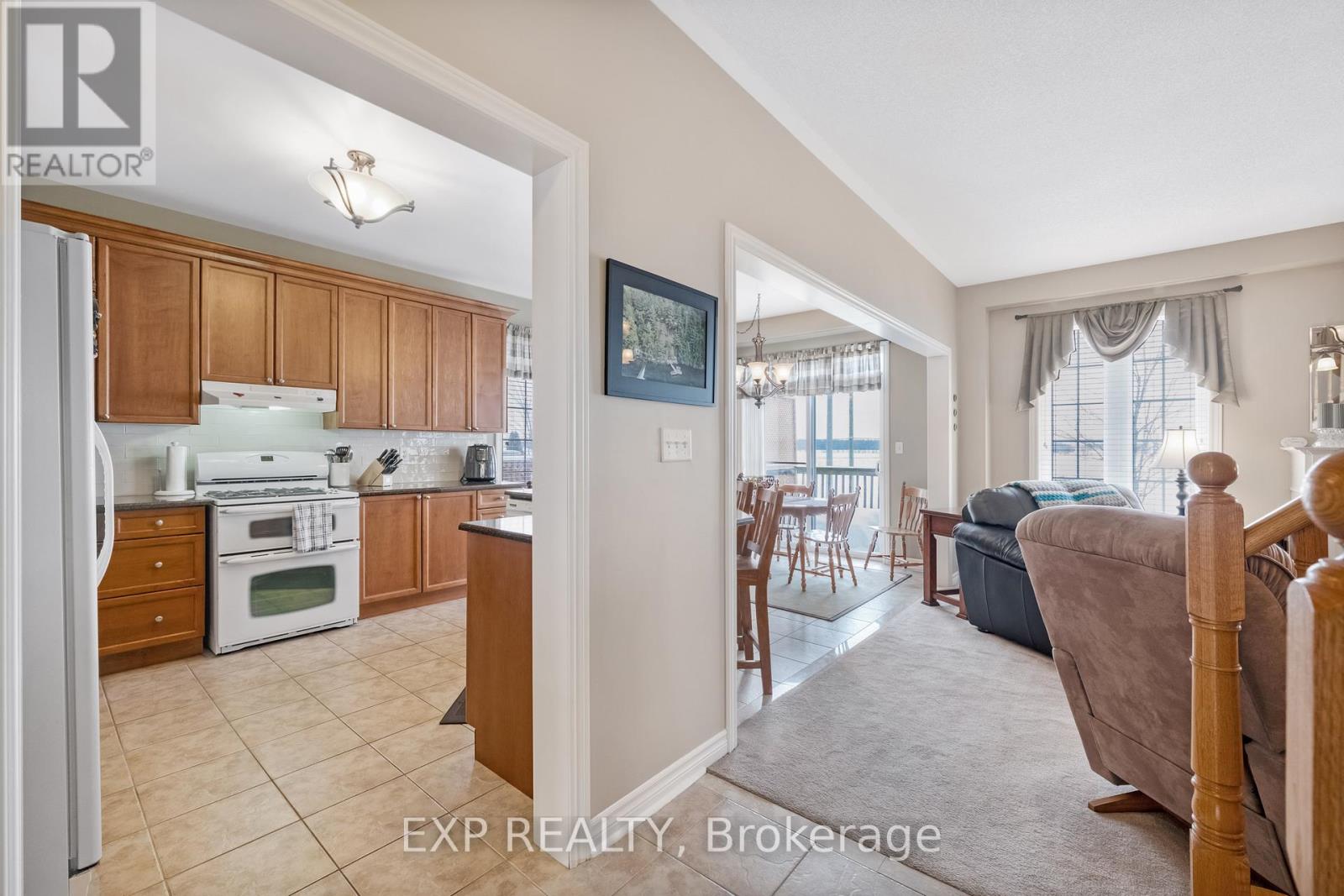 106 Succession Crescent, Barrie (Innis-Shore), Ontario  L4M 7G6 - Photo 9 - S12784858