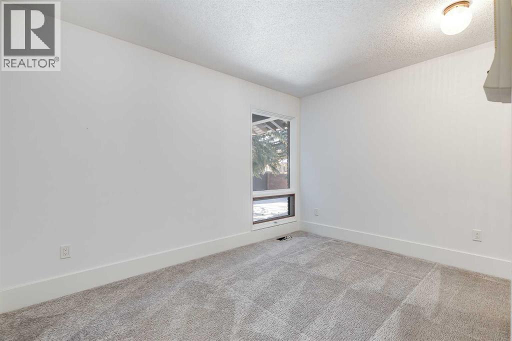 18, 35 Oakmount Court Sw, Calgary, Alberta  T2V 4Y3 - Photo 28 - A2276013