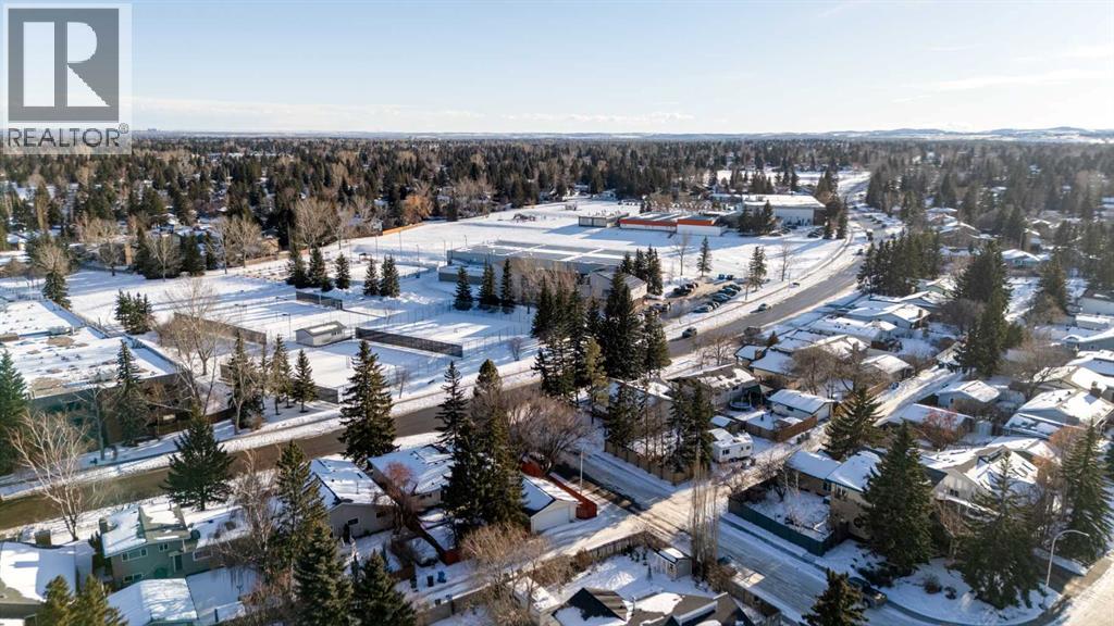 18, 35 Oakmount Court Sw, Calgary, Alberta  T2V 4Y3 - Photo 49 - A2276013