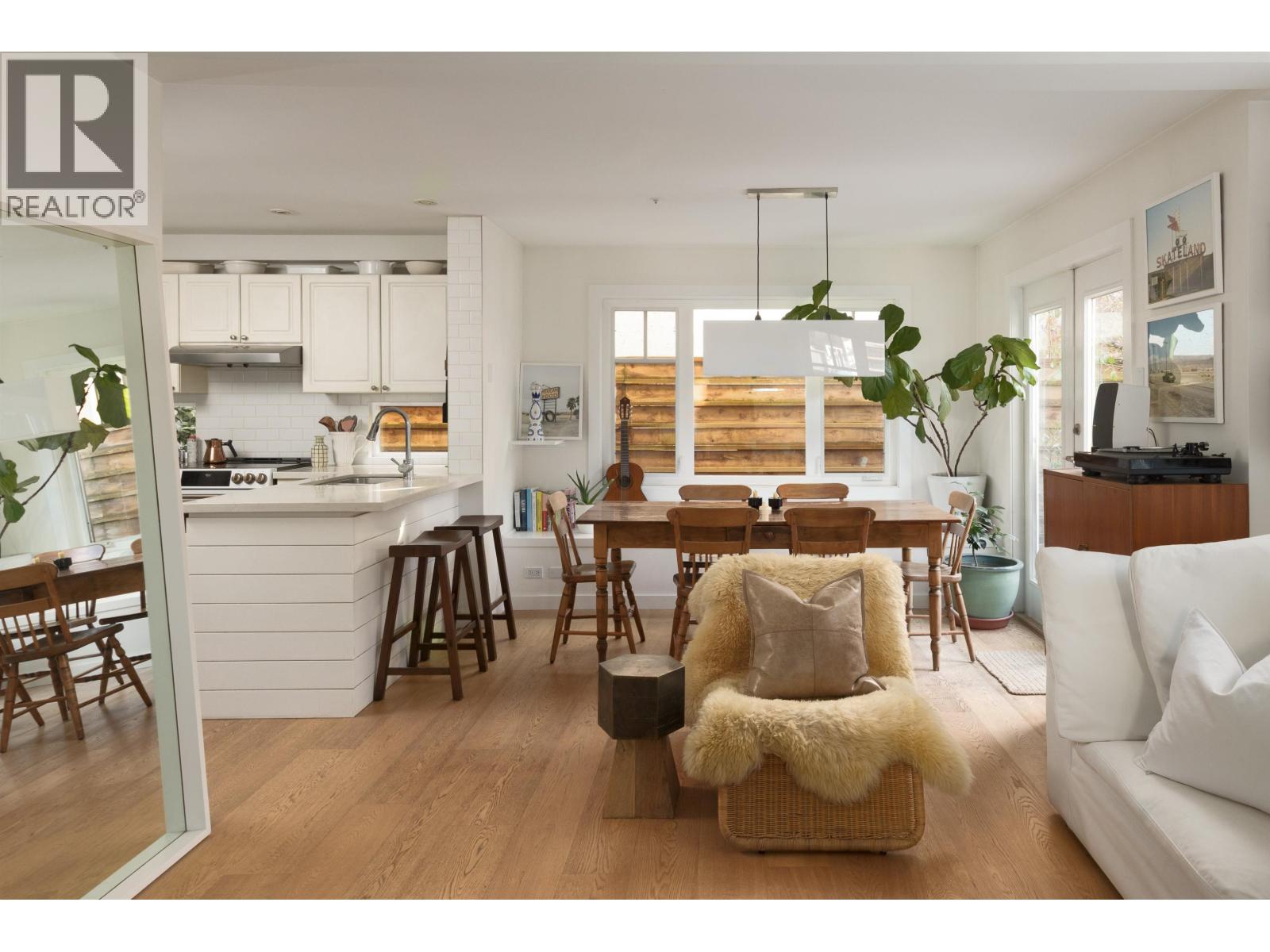 3260 W 8th Avenue, Vancouver, British Columbia  V6K 2C5 - Photo 7 - R3089197