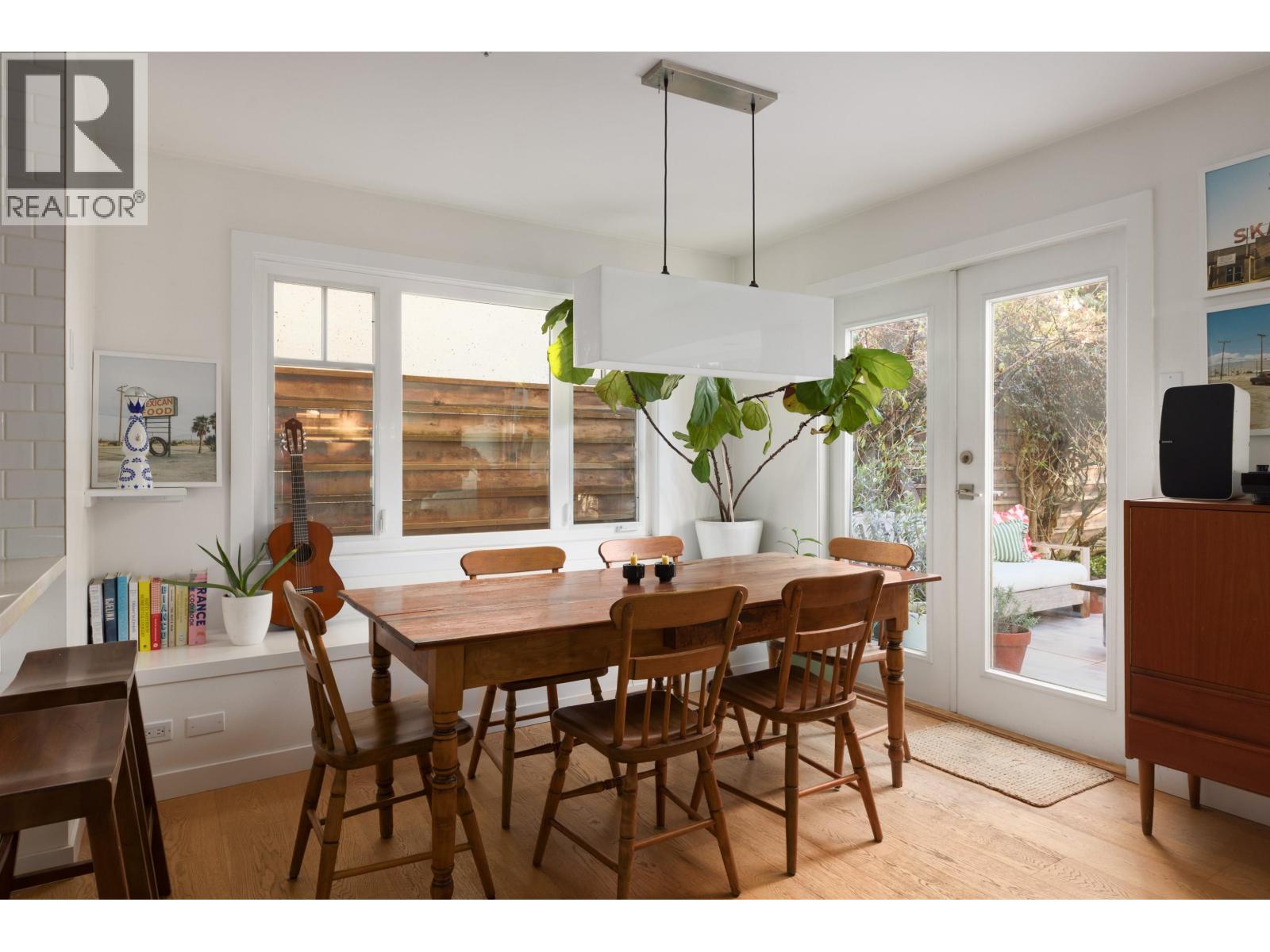 3260 W 8th Avenue, Vancouver, British Columbia  V6K 2C5 - Photo 8 - R3089197