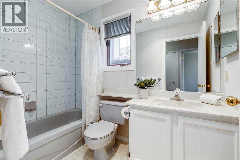 31 Scenic Hill Close Nw, Calgary, Alberta  T3L 1P2 - Photo 21 - A2282199