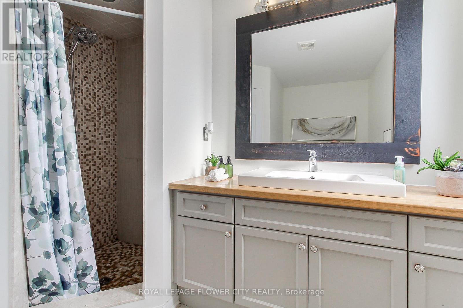 917 Mctrach Crescent, Milton, Ontario  L9T 1M5 - Photo 32 - W12784796