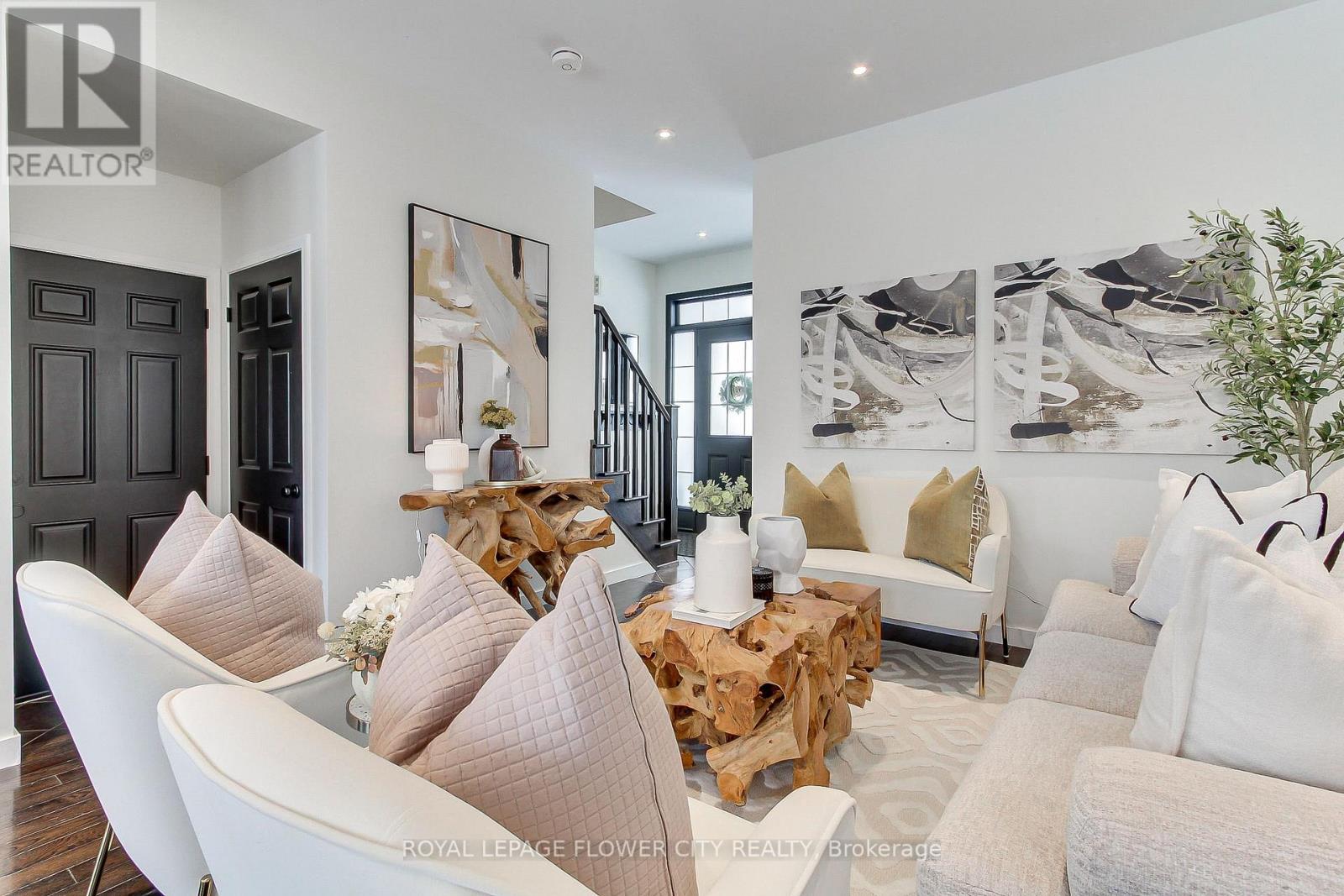 917 Mctrach Crescent, Milton, Ontario  L9T 1M5 - Photo 7 - W12784796