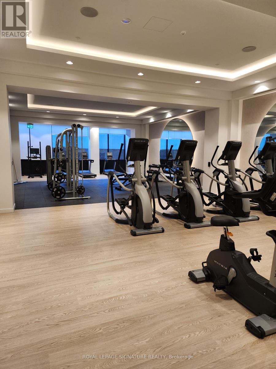 88 Agnes Street, Mississauga, Ontario  L5B 1J7 - Photo 14 - W12784810