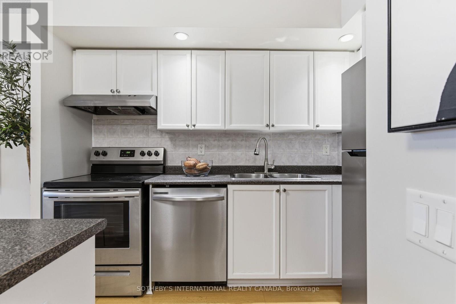 707 - 5229 Dundas Street W, Toronto, Ontario  M9B 6L9 - Photo 22 - W12784812