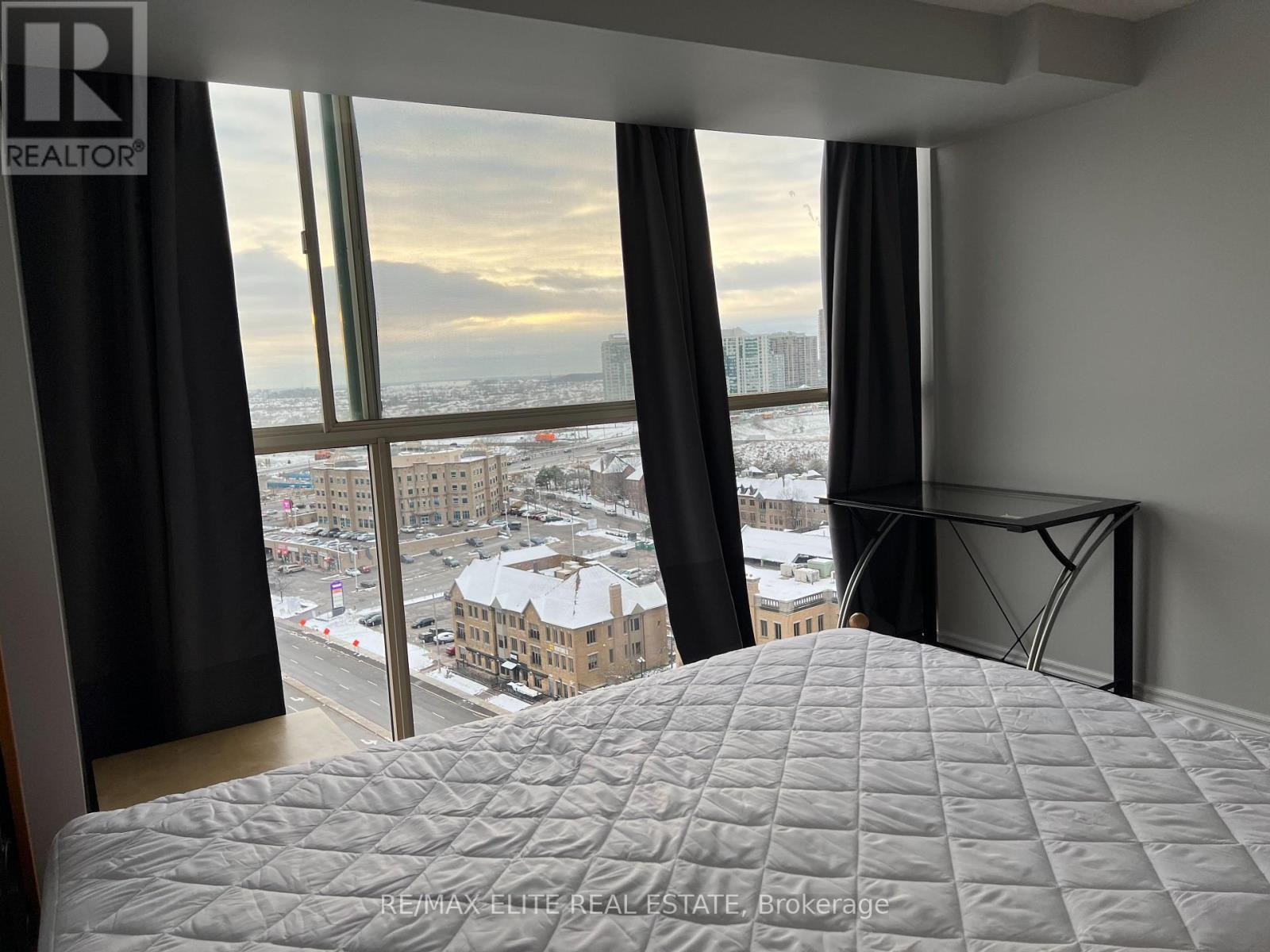 1803 - 4205 Shipp Drive, Mississauga, Ontario  L4Z 2Y9 - Photo 8 - W12784818