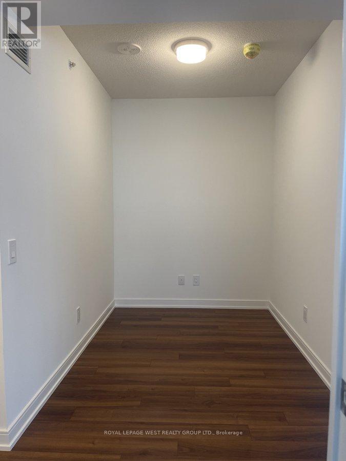 1508 - 30 Samuel Wood Way, Toronto, Ontario  M9B 0C9 - Photo 6 - W12784906