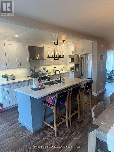 110 - 2 Clay Brick Court, Brampton, Ontario  L6V 4M7 - Photo 3 - W12784938