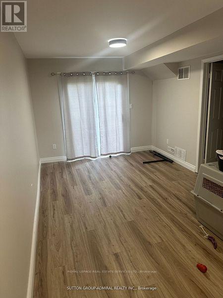 110 - 2 Clay Brick Court, Brampton, Ontario  L6V 4M7 - Photo 7 - W12784938