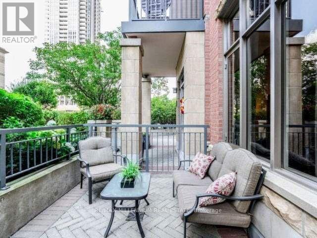 105 - 330 Princess Royal Drive, Mississauga, Ontario  L5B 4M8 - Photo 4 - W12783822