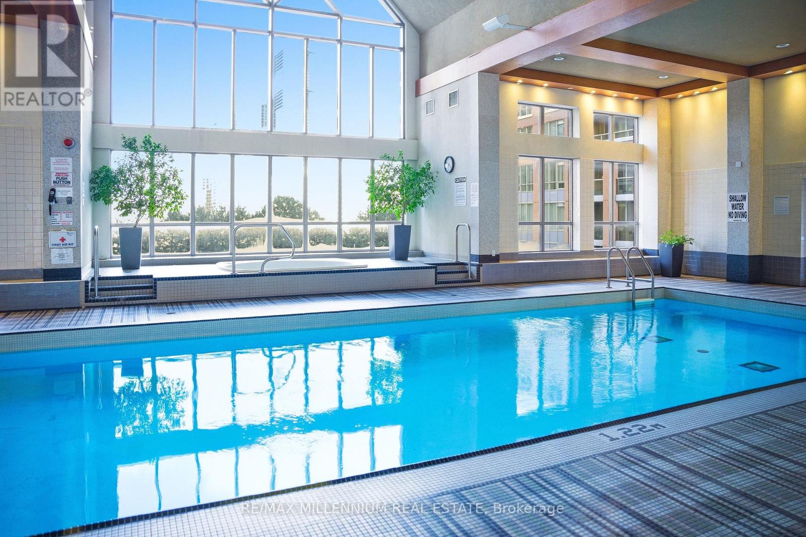 105 - 330 Princess Royal Drive, Mississauga, Ontario  L5B 4M8 - Photo 18 - W12783822