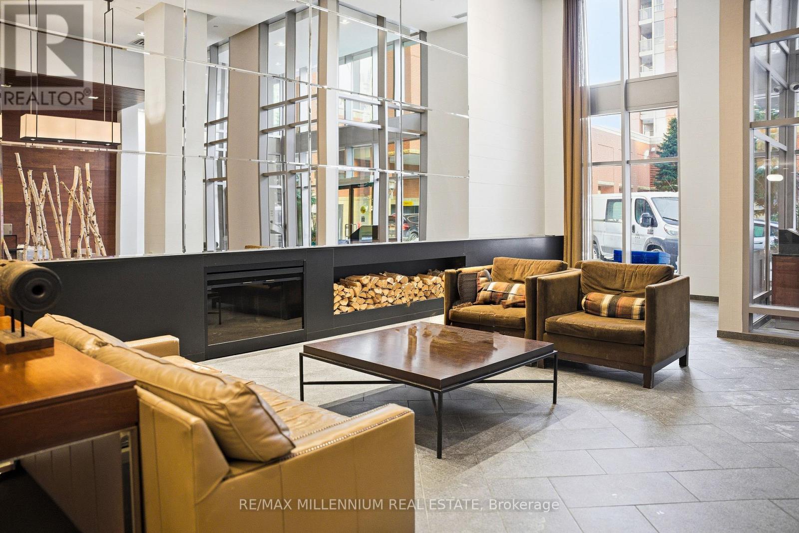 105 - 330 Princess Royal Drive, Mississauga, Ontario  L5B 4M8 - Photo 22 - W12783822