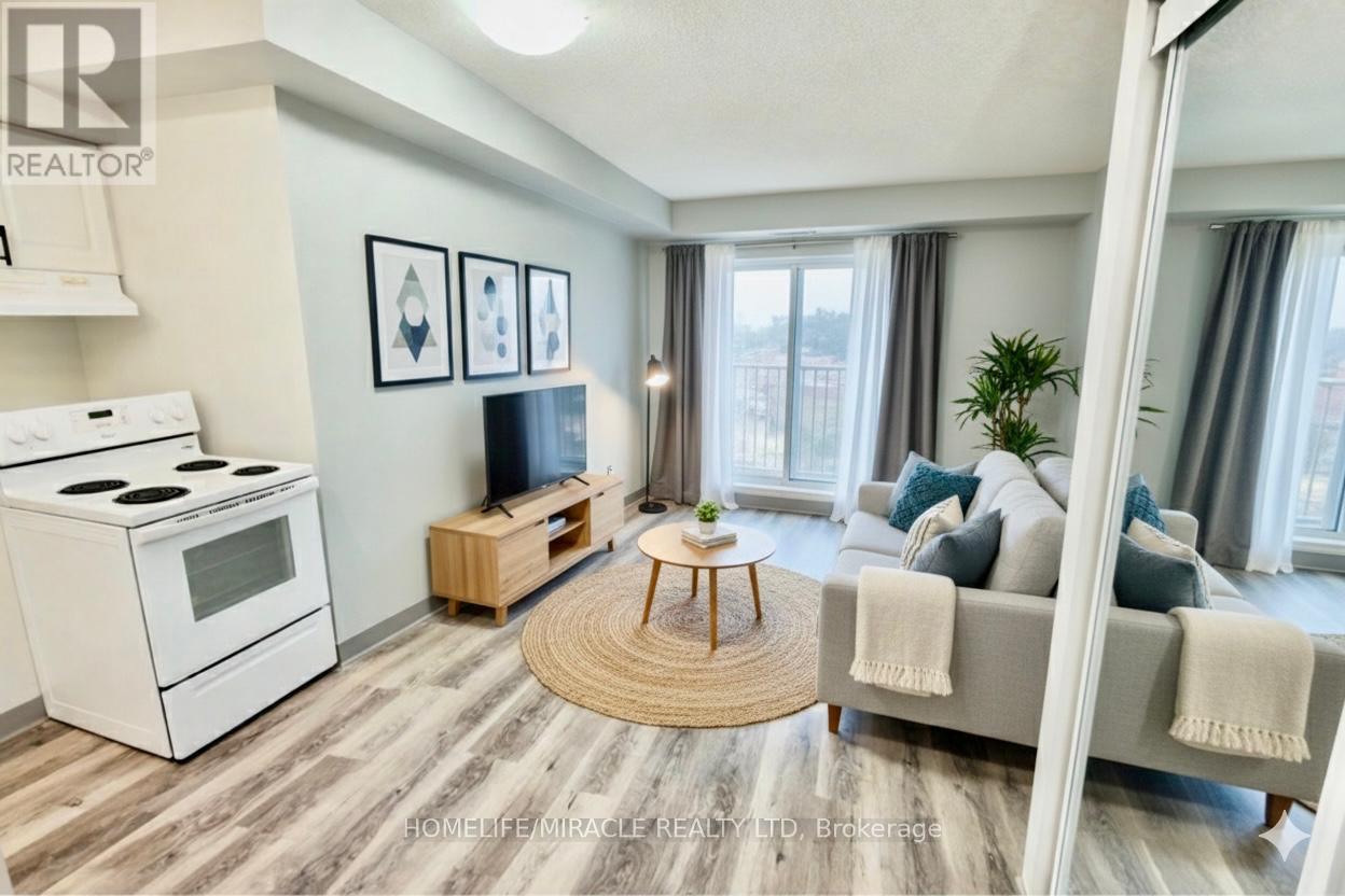 804 - 274 Erb Street W, Waterloo, Ontario  N2L 1W2 - Photo 4 - X12784792