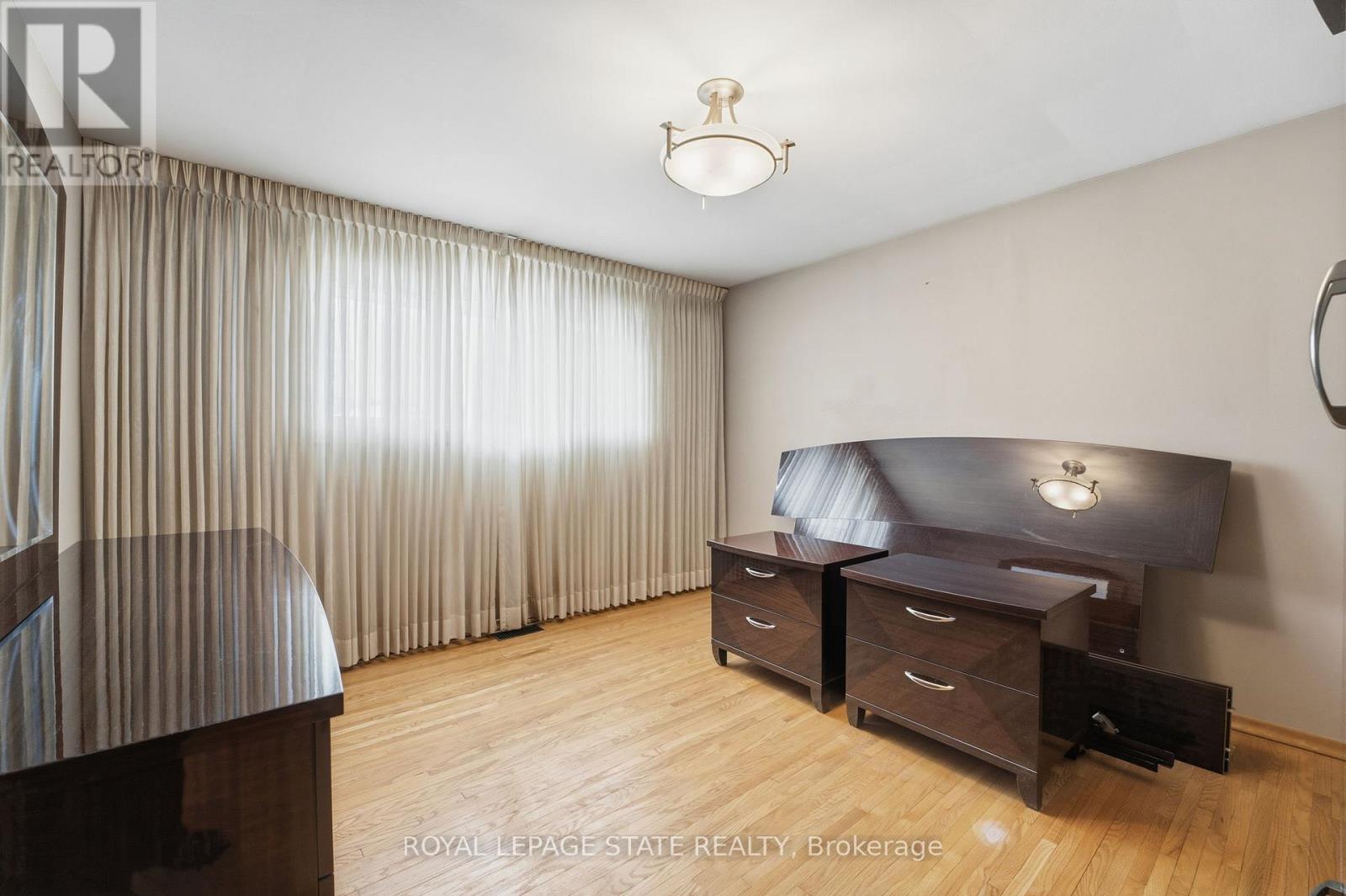 156 Kentley Drive, Hamilton, Ontario  L8E 1A7 - Photo 18 - X12784816