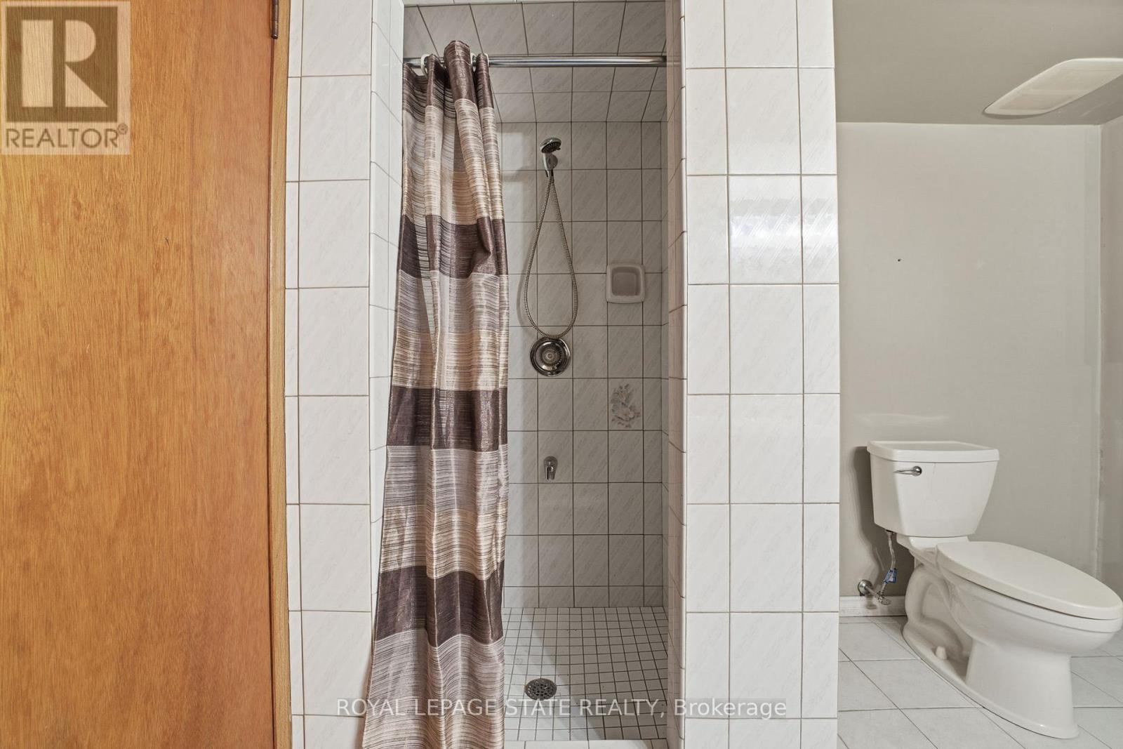 156 Kentley Drive, Hamilton, Ontario  L8E 1A7 - Photo 25 - X12784816