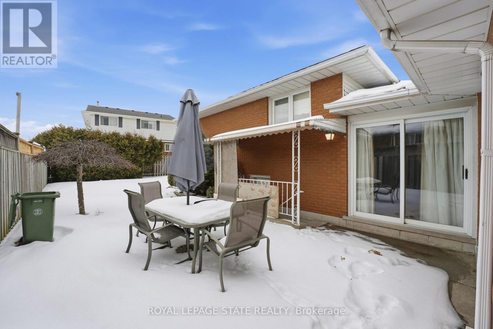 156 Kentley Drive, Hamilton, Ontario  L8E 1A7 - Photo 29 - X12784816