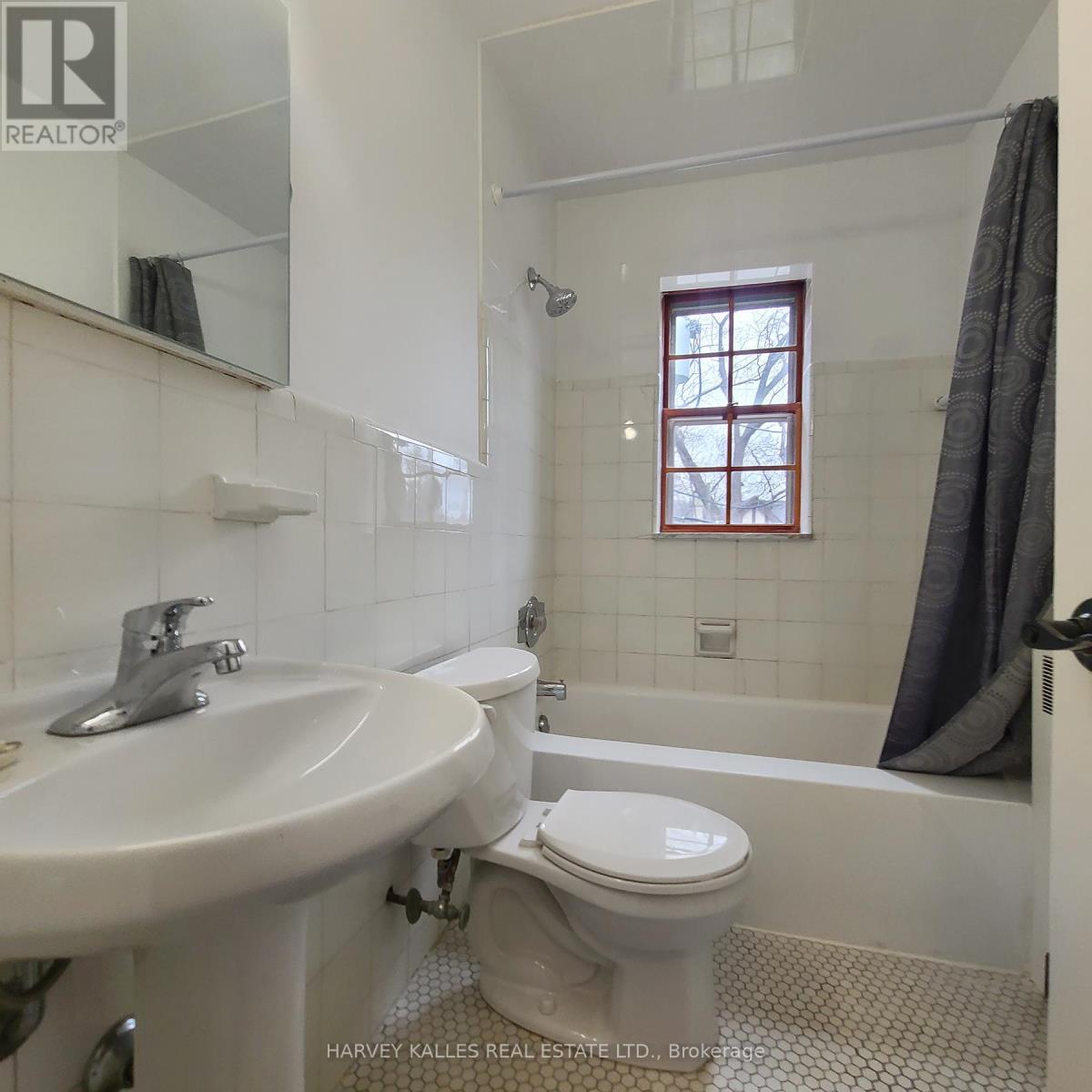 8 - 65 Old Mill Road, Toronto, Ontario  M8X 1G9 - Photo 20 - W12784850