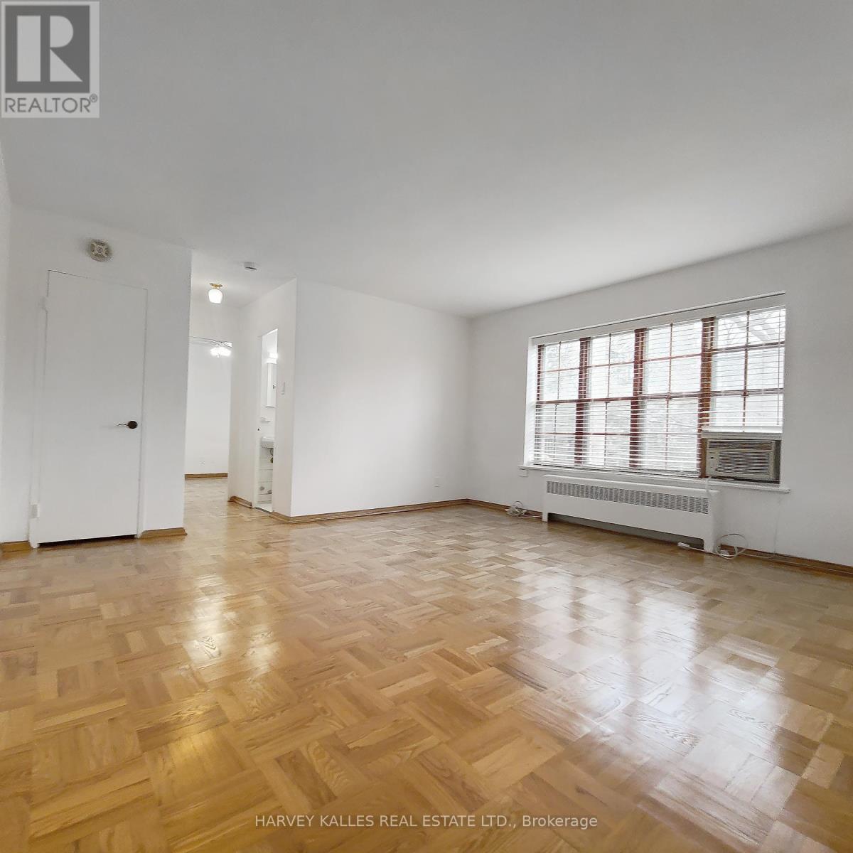 8 - 65 Old Mill Road, Toronto, Ontario  M8X 1G9 - Photo 11 - W12784850