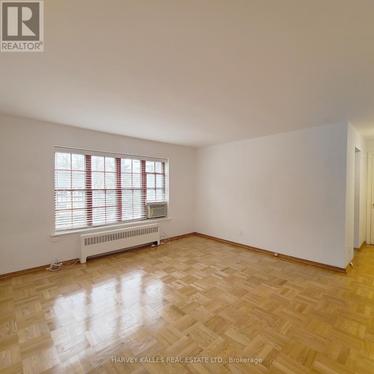 8 - 65 Old Mill Road, Toronto, Ontario  M8X 1G9 - Photo 8 - W12784850