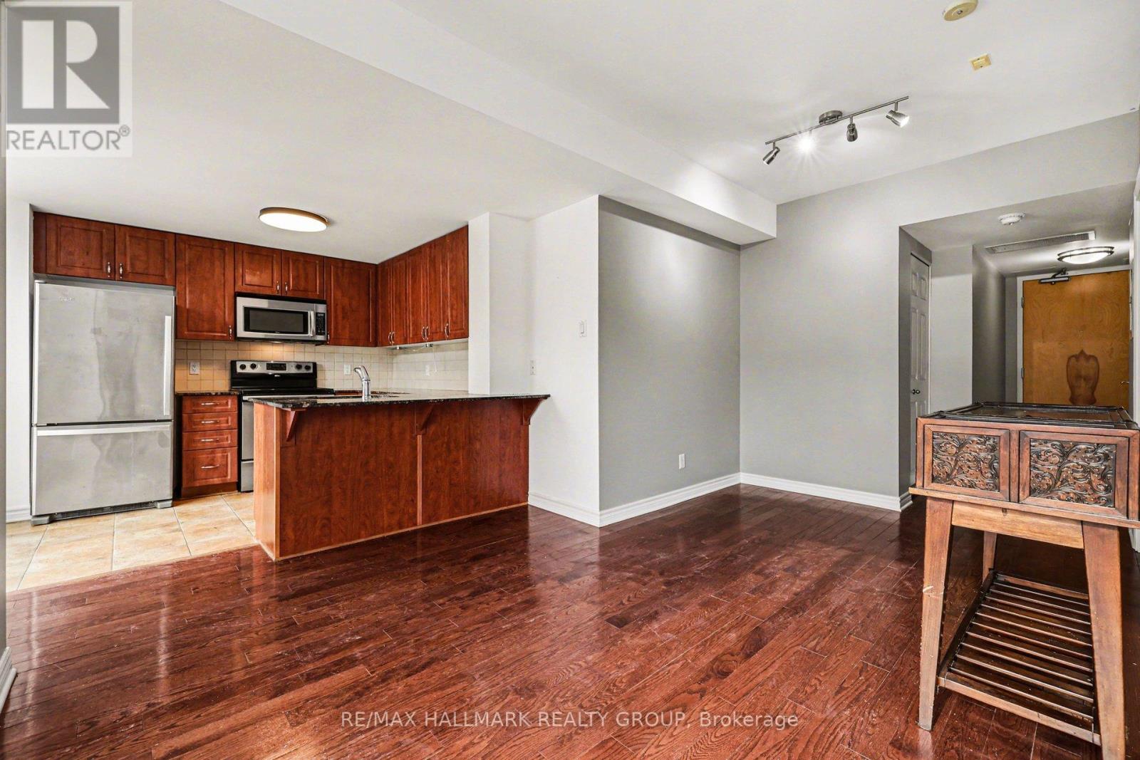 510 - 250 Lett Street, Ottawa, Ontario  K1R 0A8 - Photo 9 - X12784936