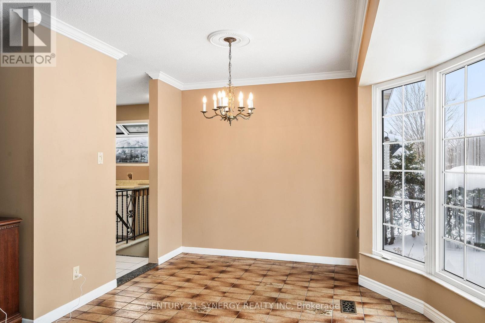 2414 Joliffe Street, Ottawa, Ontario  K1G 1G9 - Photo 18 - X12784970