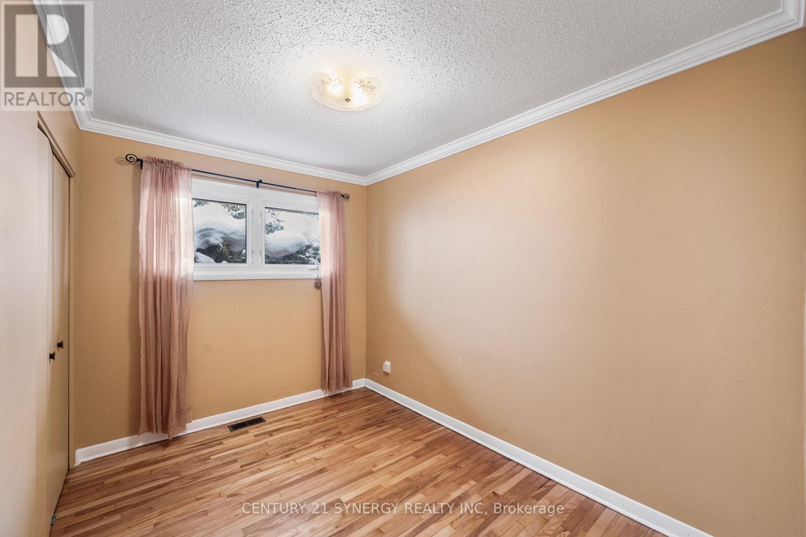 2414 Joliffe Street, Ottawa, Ontario  K1G 1G9 - Photo 23 - X12784970
